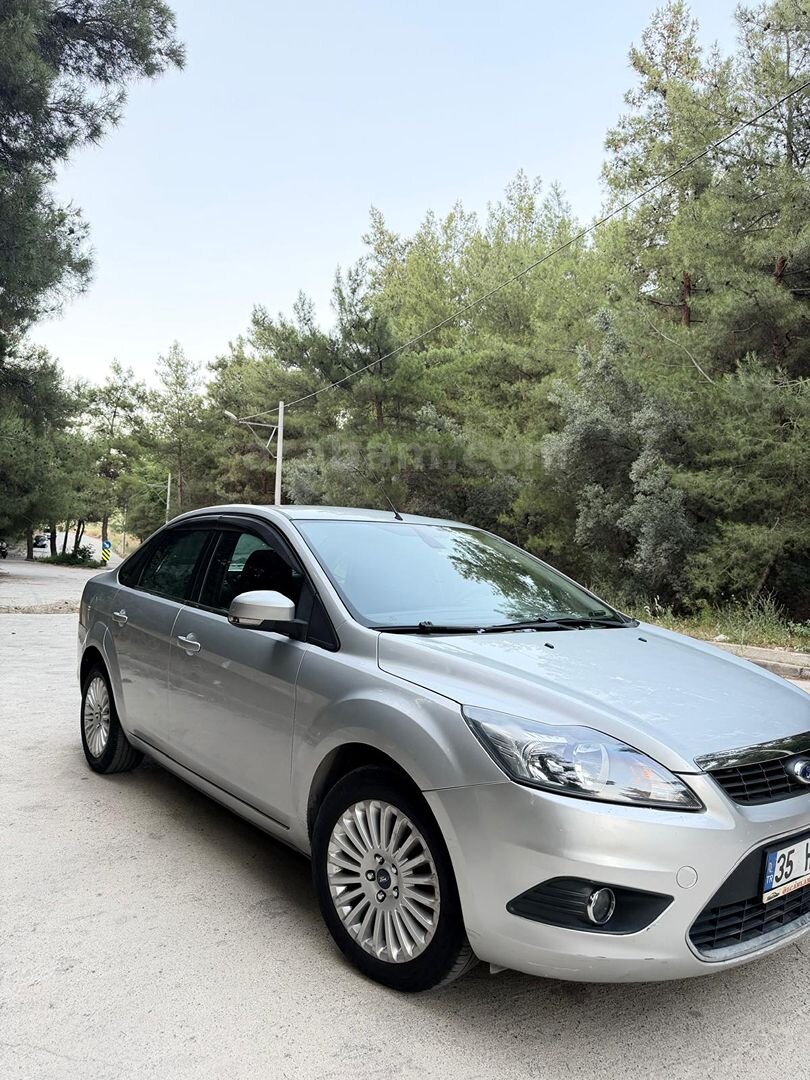 Sahibinden Ford Focus 1.6 TDCi Titanium 2009 Model İzmir 256.000 km Gri (metalik) 2
