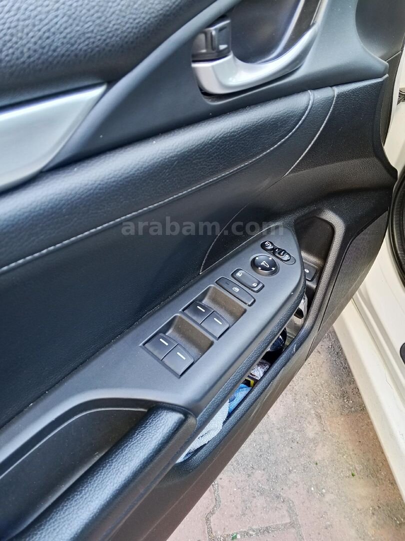 Sahibinden Honda Civic 1.6i VTEC Executive 2017 Model Kayseri 191.000 km Beyaz 7