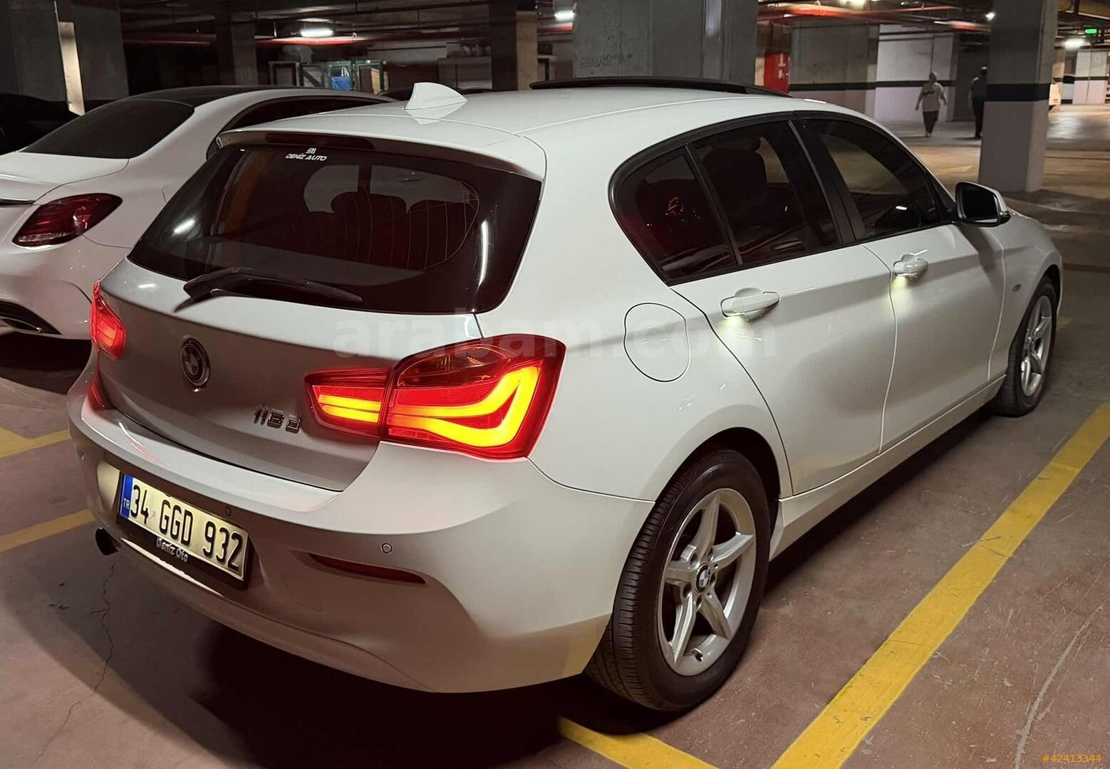 Galeriden BMW 1 Serisi 116d Joy Plus 2015 Model İstanbul 180.000 km Beyaz 2