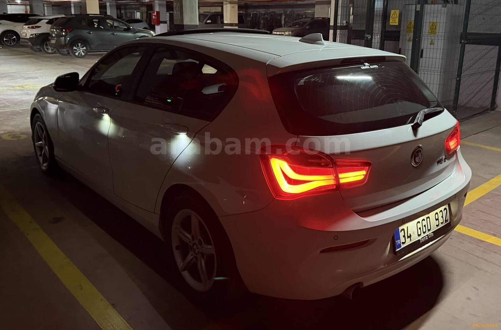 Galeriden BMW 1 Serisi 116d Joy Plus 2015 Model İstanbul 180.000 km Beyaz 4