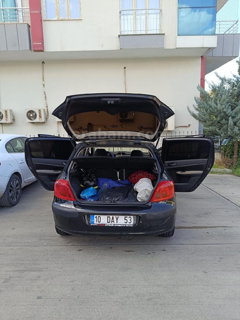 Sahibinden Peugeot 307 1.4 XR 2005 Model Siirt 202.000 km Siyah 4