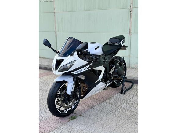 Galeriden Kawasaki Ninja ZX 6R 2013 Model Samsun 45.000 km Beyaz