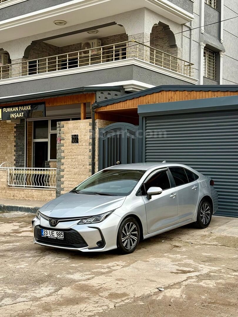 Sahibinden Toyota Corolla 1.5 Vision Plus 2024 Model Hatay 51.000 km Gri (Gümüş) 3