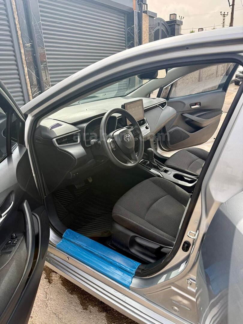 Sahibinden Toyota Corolla 1.5 Vision Plus 2024 Model Hatay 51.000 km Gri (Gümüş) 6