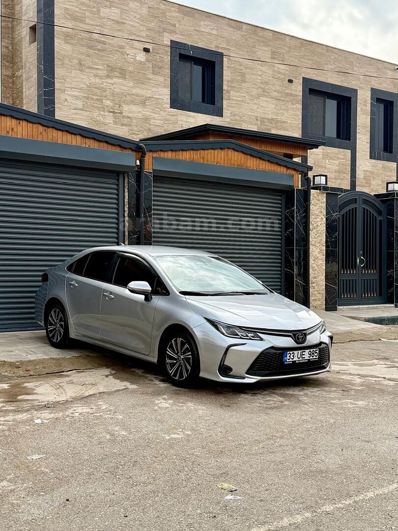 Sahibinden Toyota Corolla 1.5 Vision Plus 2024 Model Hatay 51.000 km Gri (Gümüş) 2