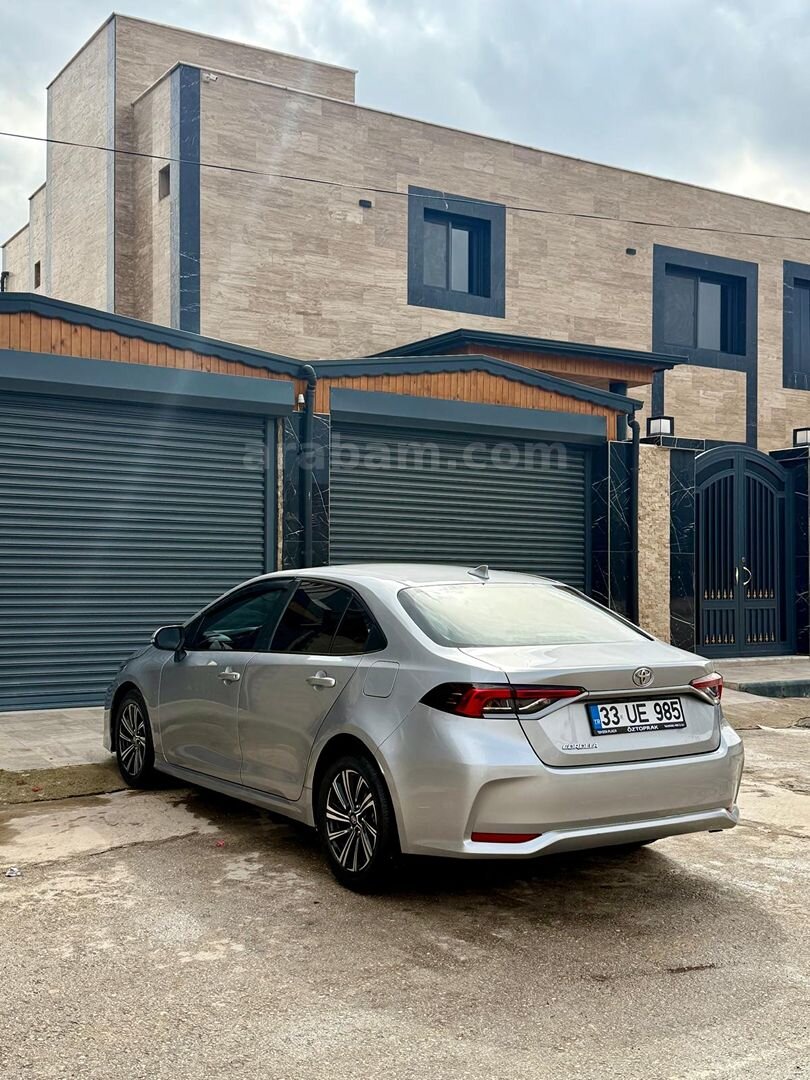 Sahibinden Toyota Corolla 1.5 Vision Plus 2024 Model Hatay 51.000 km Gri (Gümüş) 4