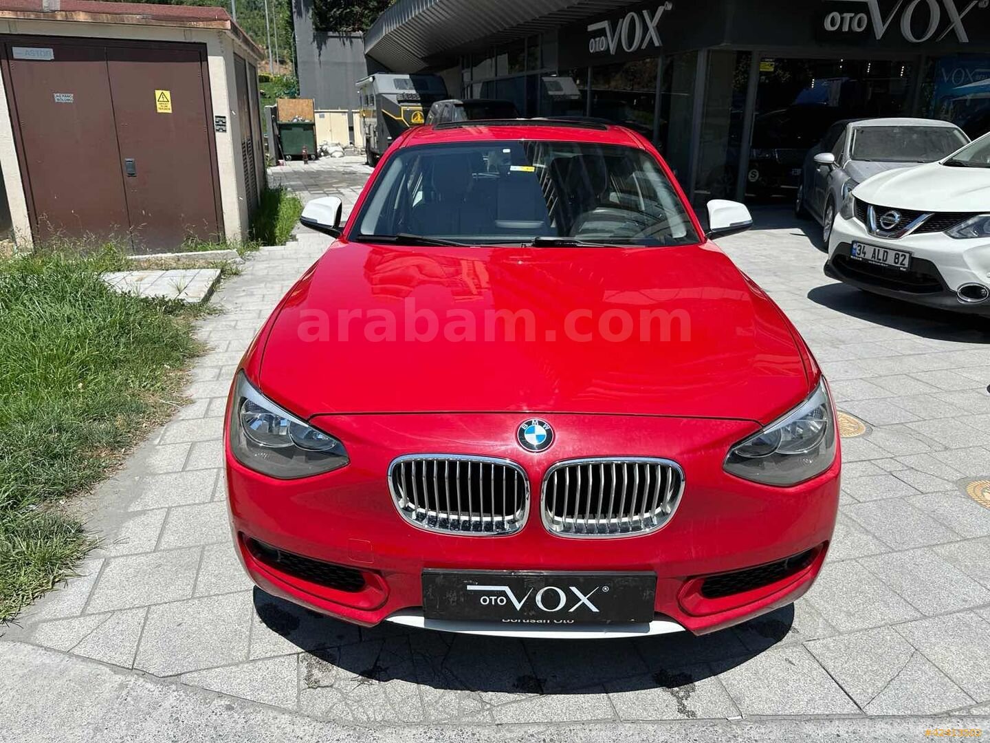 Galeriden BMW 1 Serisi 116i Urban Line 2012 Model İstanbul 140.000 km Kırmızı 2