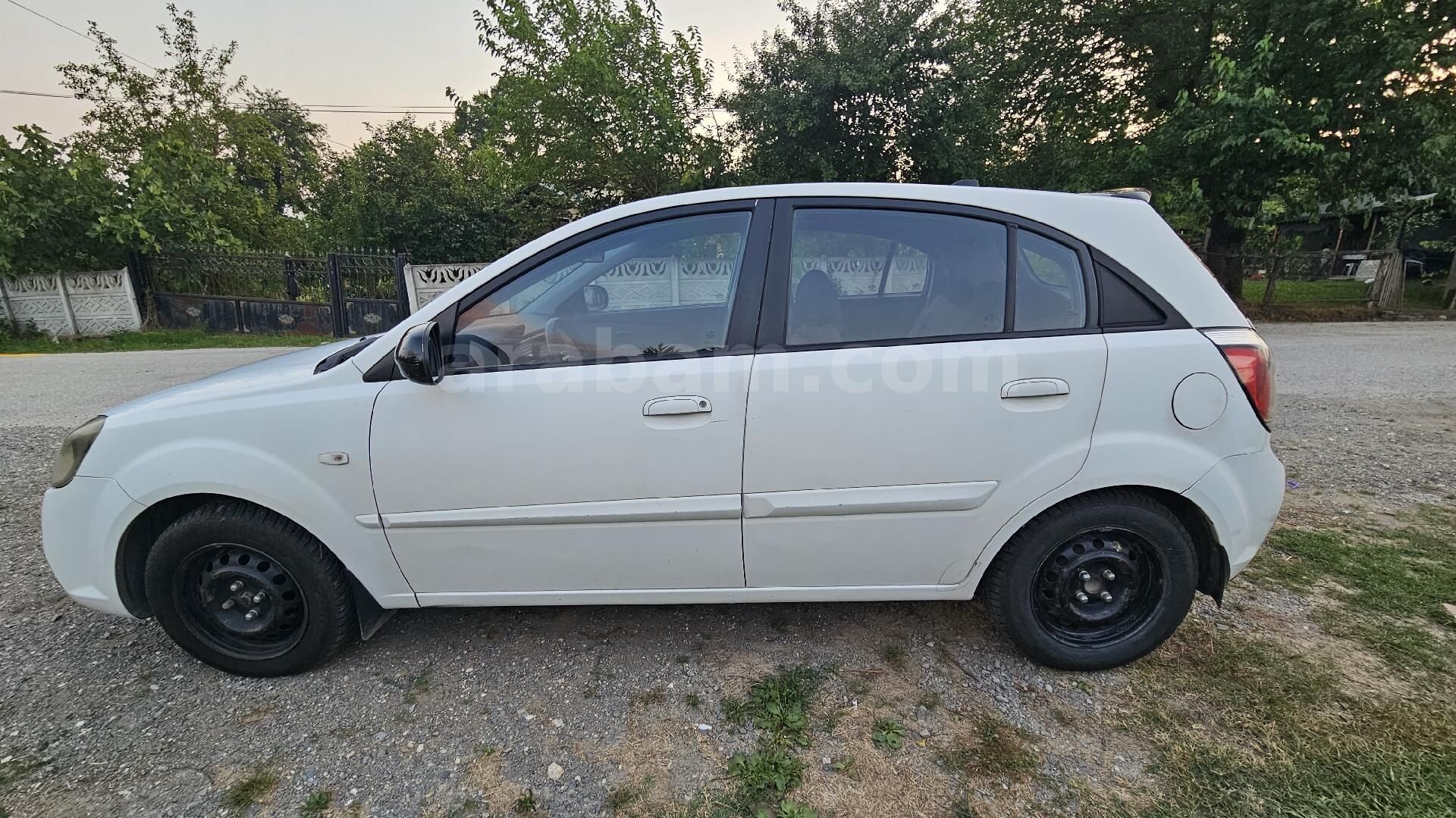 Sahibinden Kia Rio 1.5 CRDi EX Comfort 2011 Model Düzce 178.000 km Beyaz 4