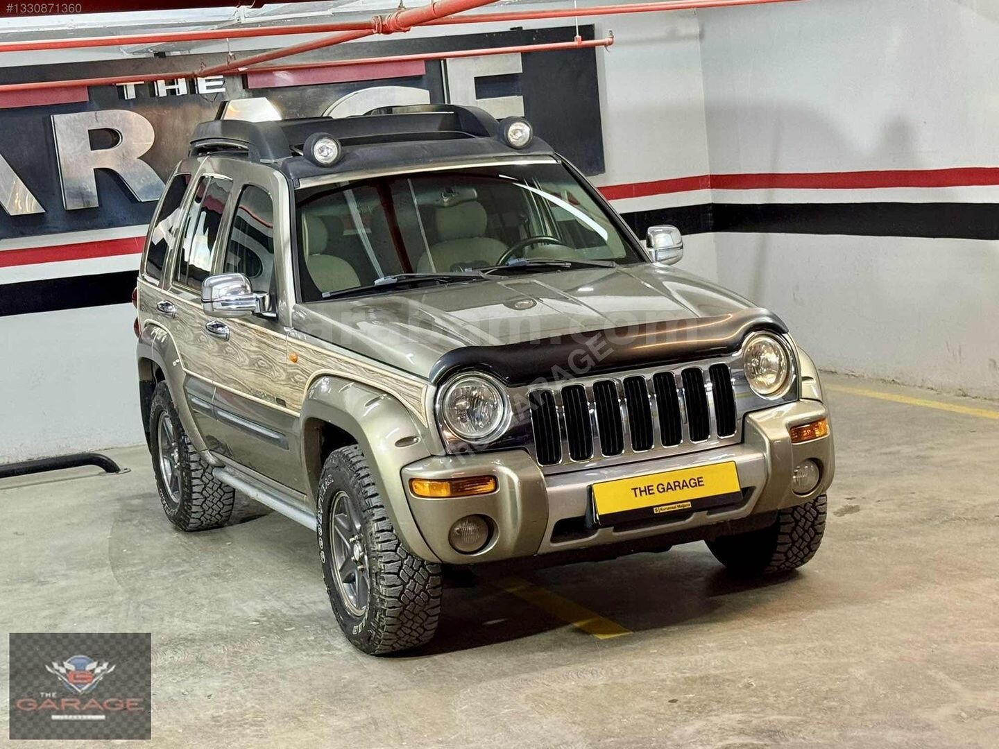Galeriden Jeep Cherokee 3.7 Renegade 2004 Model İstanbul 253.000 km Yeşil 6