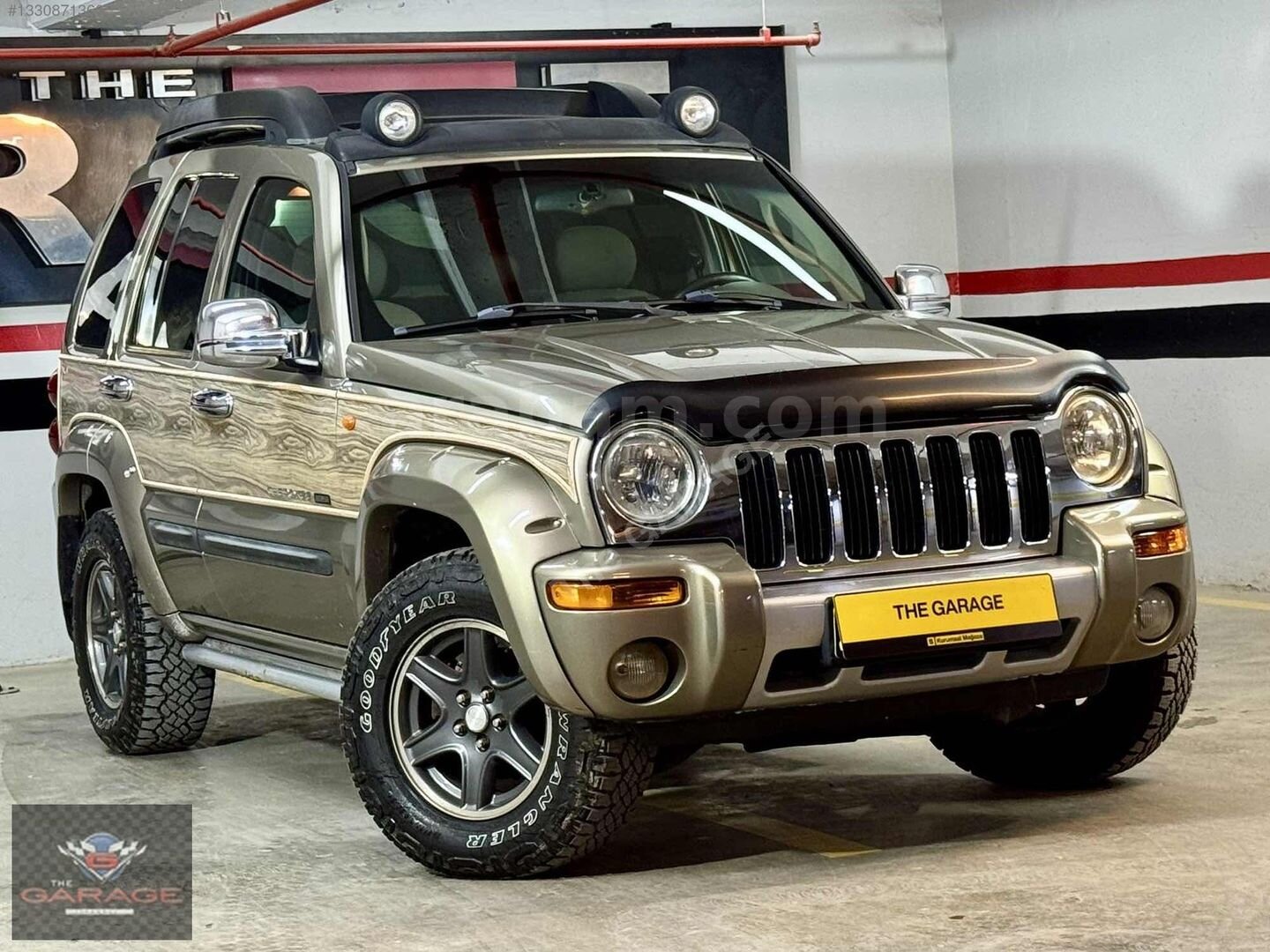 Galeriden Jeep Cherokee 3.7 Renegade 2004 Model İstanbul 253.000 km Yeşil 1
