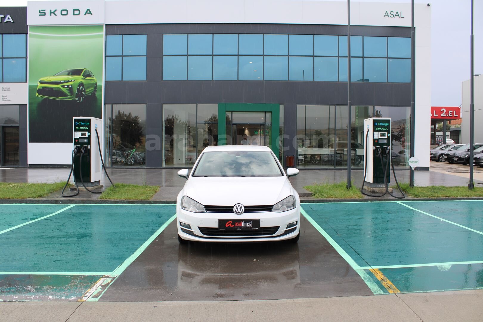 Galeriden Volkswagen Golf 1.6 TDi Comfortline 2016 Model Samsun 204.367 km Beyaz 3