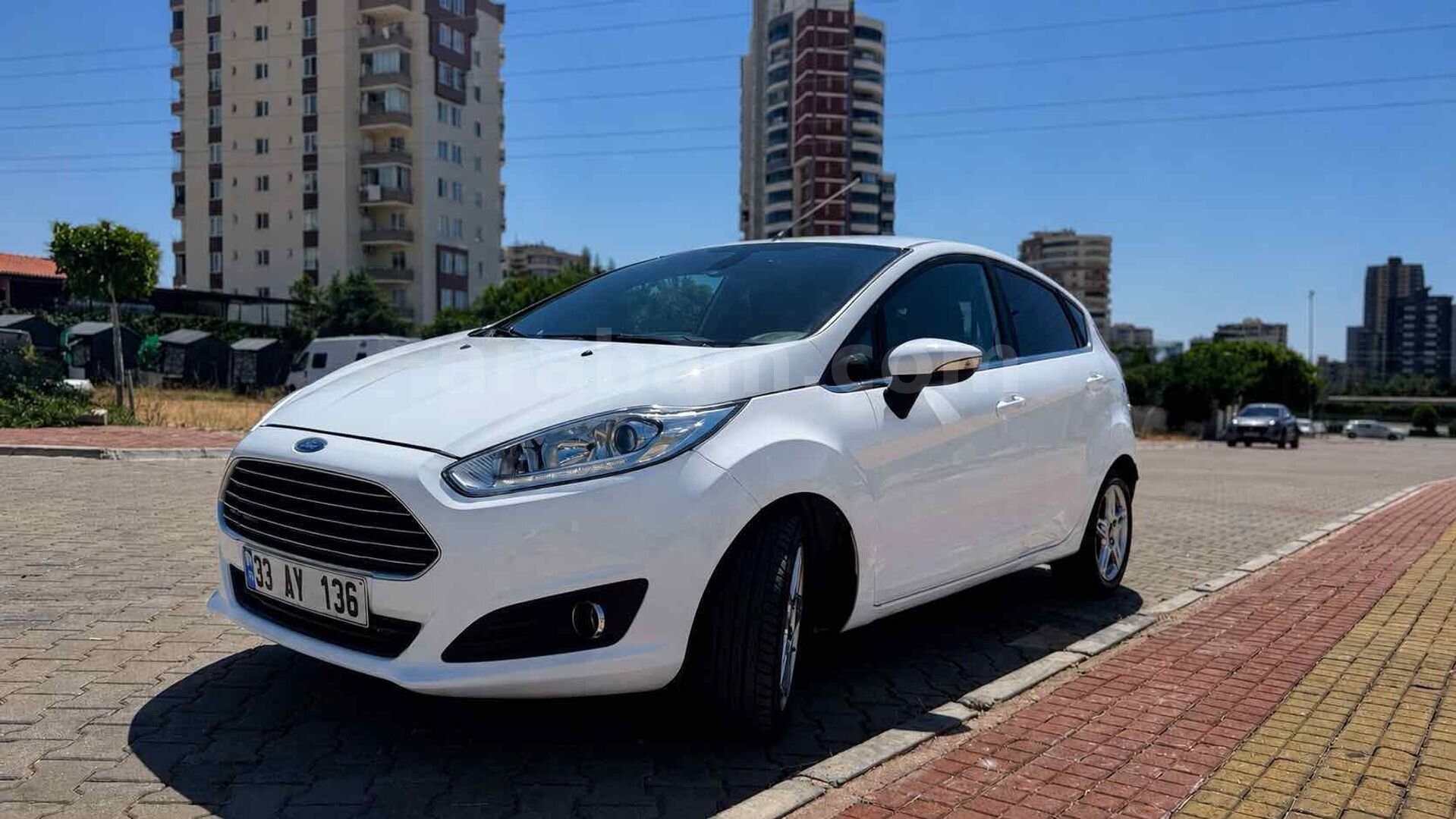 Sahibinden Ford Fiesta 1.5 TDCi Titanium 2014 Model Mersin 125.143 km Beyaz 2
