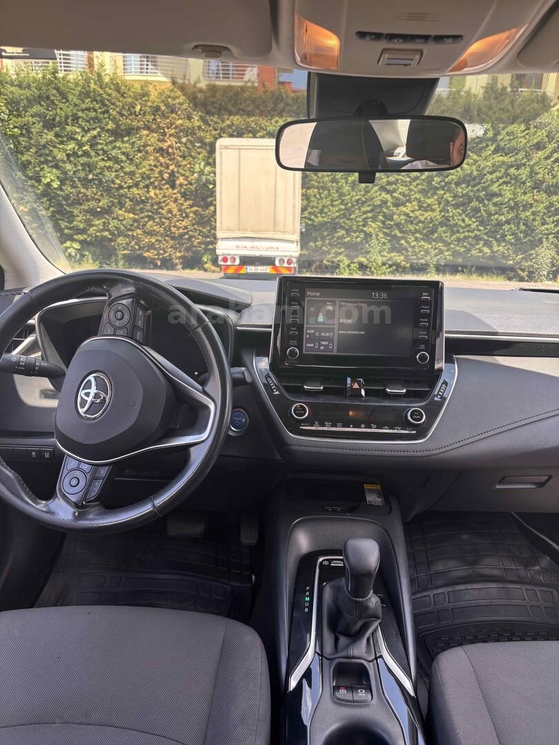 Sahibinden Toyota Corolla 1.8 Hybrid Dream 2020 Model İstanbul 120.700 km Beyaz 7