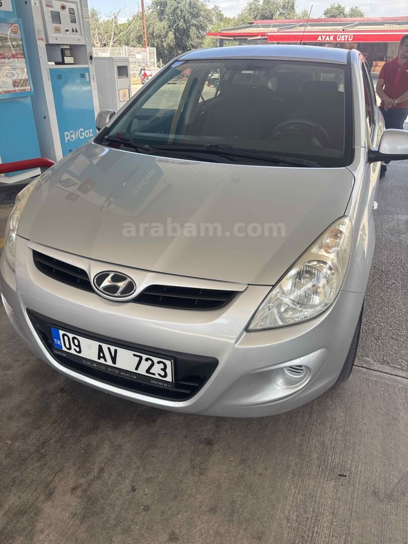 Sahibinden Hyundai i20 1.2 D-CVVT Jump 2012 Model İzmir 213.000 km Gri 7