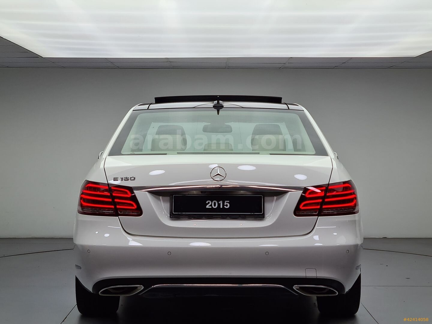 Galeriden Mercedes - Benz E 180 Edition 2015 Model İstanbul 9.699 km Beyaz 6