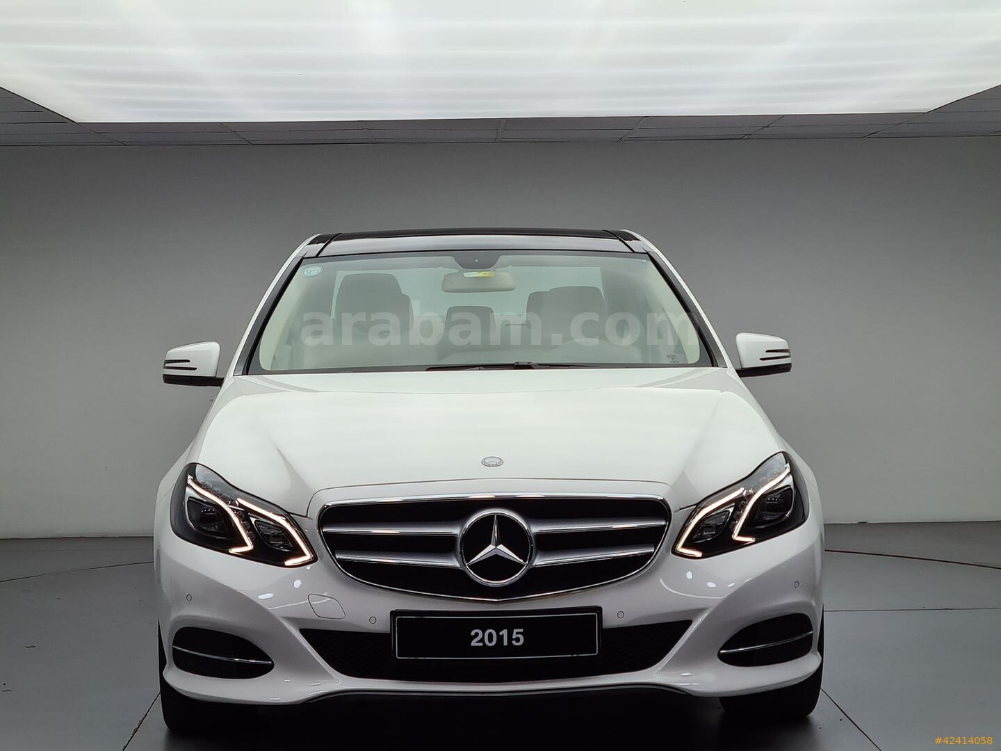 Galeriden Mercedes - Benz E 180 Edition 2015 Model İstanbul 9.699 km Beyaz 3