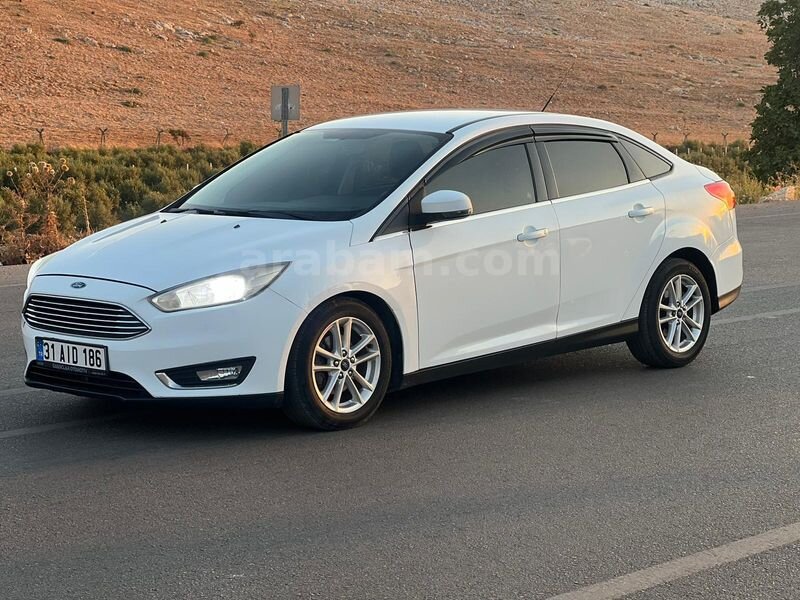 Sahibinden Ford Focus 1.5 TDCi Style 2015 Model Hatay 238.000 km Beyaz