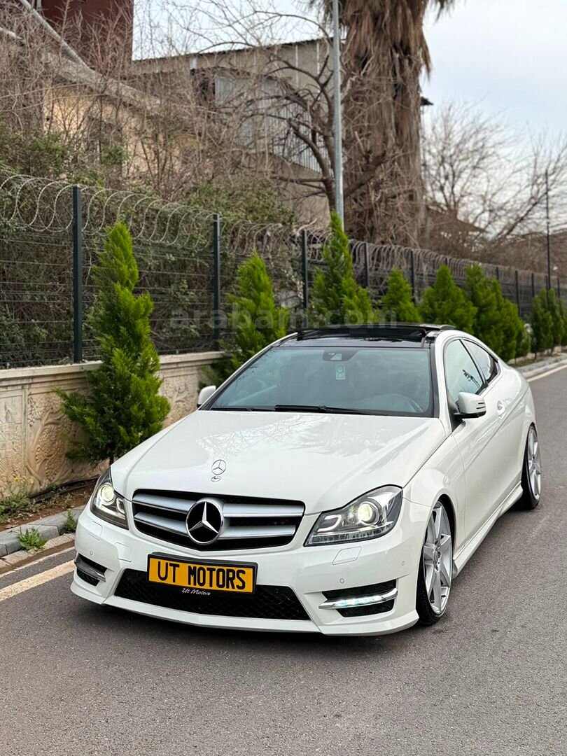 Galeriden Mercedes - Benz C 250 BlueEFFICIENCY AMG 2011 Model Adana 250.000 km Beyaz 1