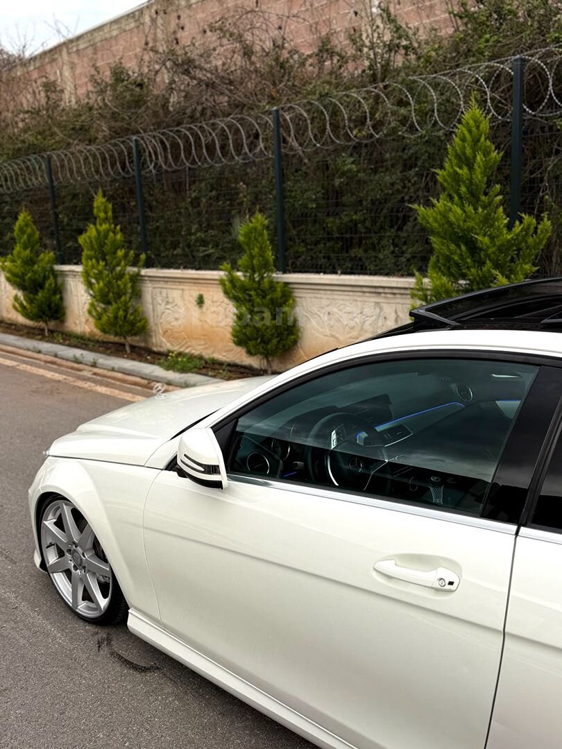 Galeriden Mercedes - Benz C 250 BlueEFFICIENCY AMG 2011 Model Adana 250.000 km Beyaz 3