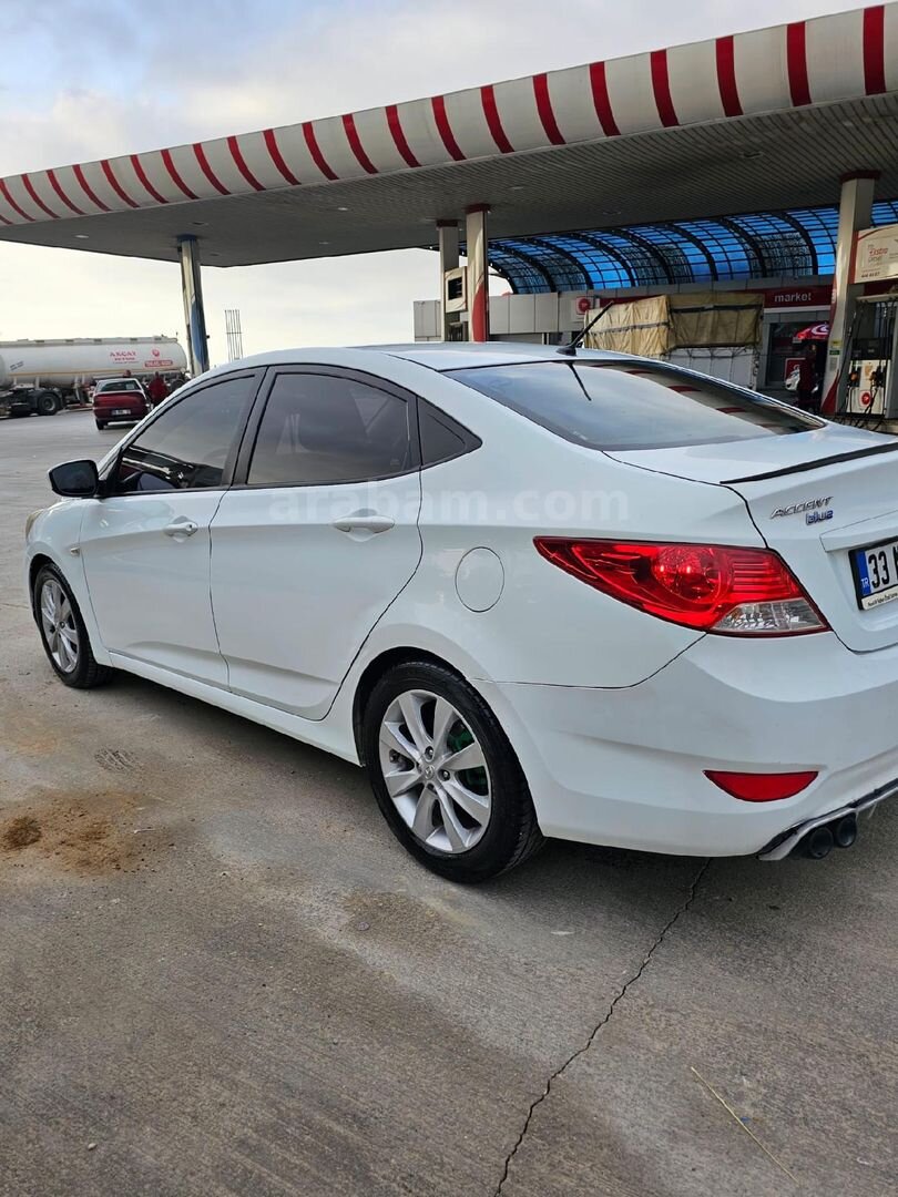 Sahibinden Hyundai Accent Blue 1.6 CRDI Biz 2015 Model Hatay 230.000 km Beyaz 2