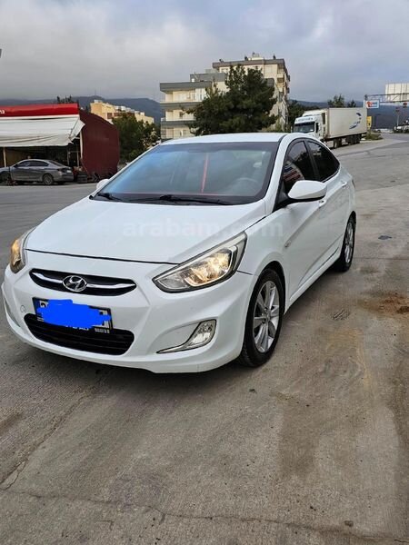 Sahibinden Hyundai Accent Blue 1.6 CRDI Biz 2015 Model Hatay 230.000 km Beyaz