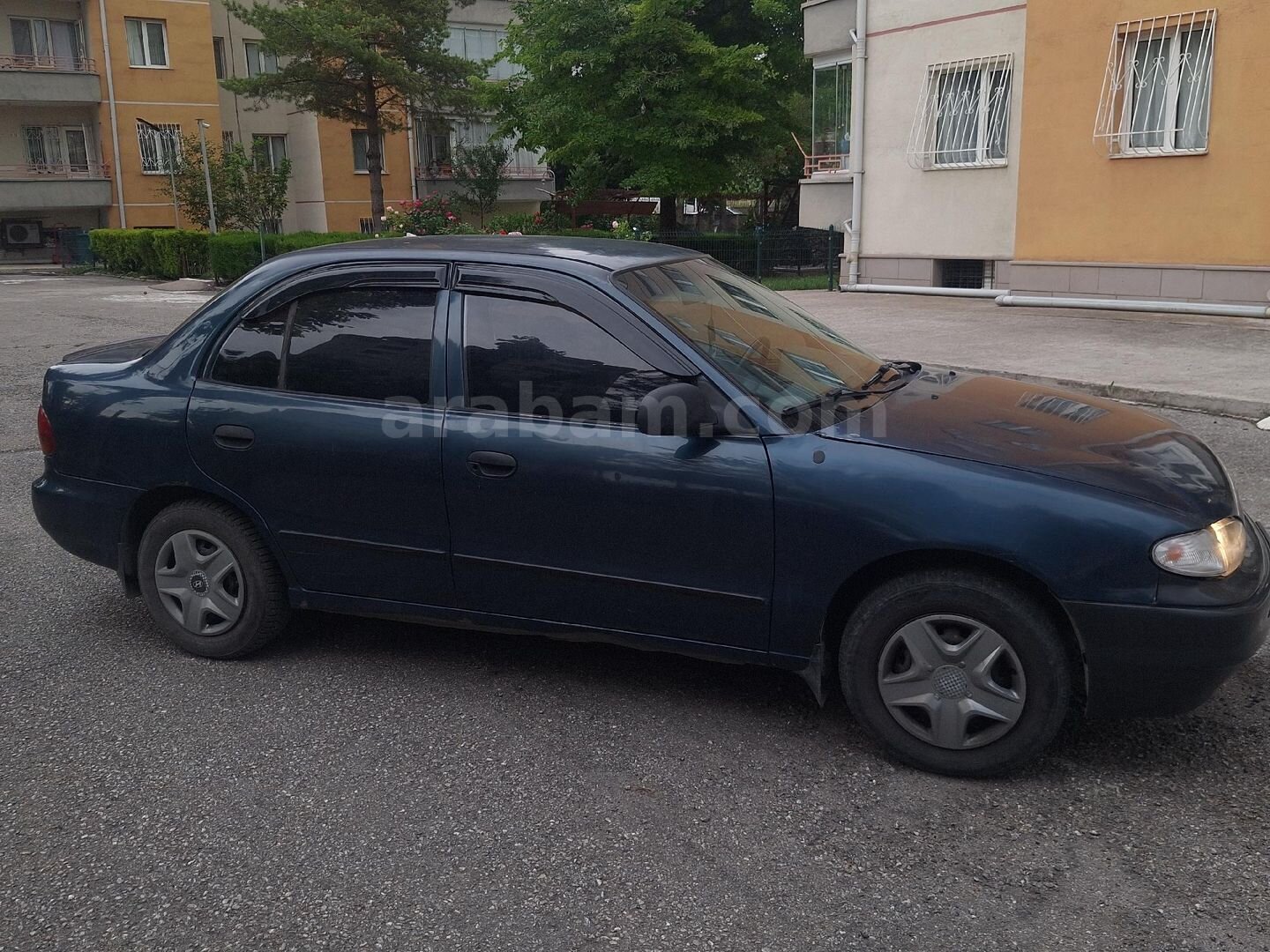 Sahibinden Hyundai Accent 1.3 LS 1997 Model Ankara 248.000 km Mavi (metalik) 4