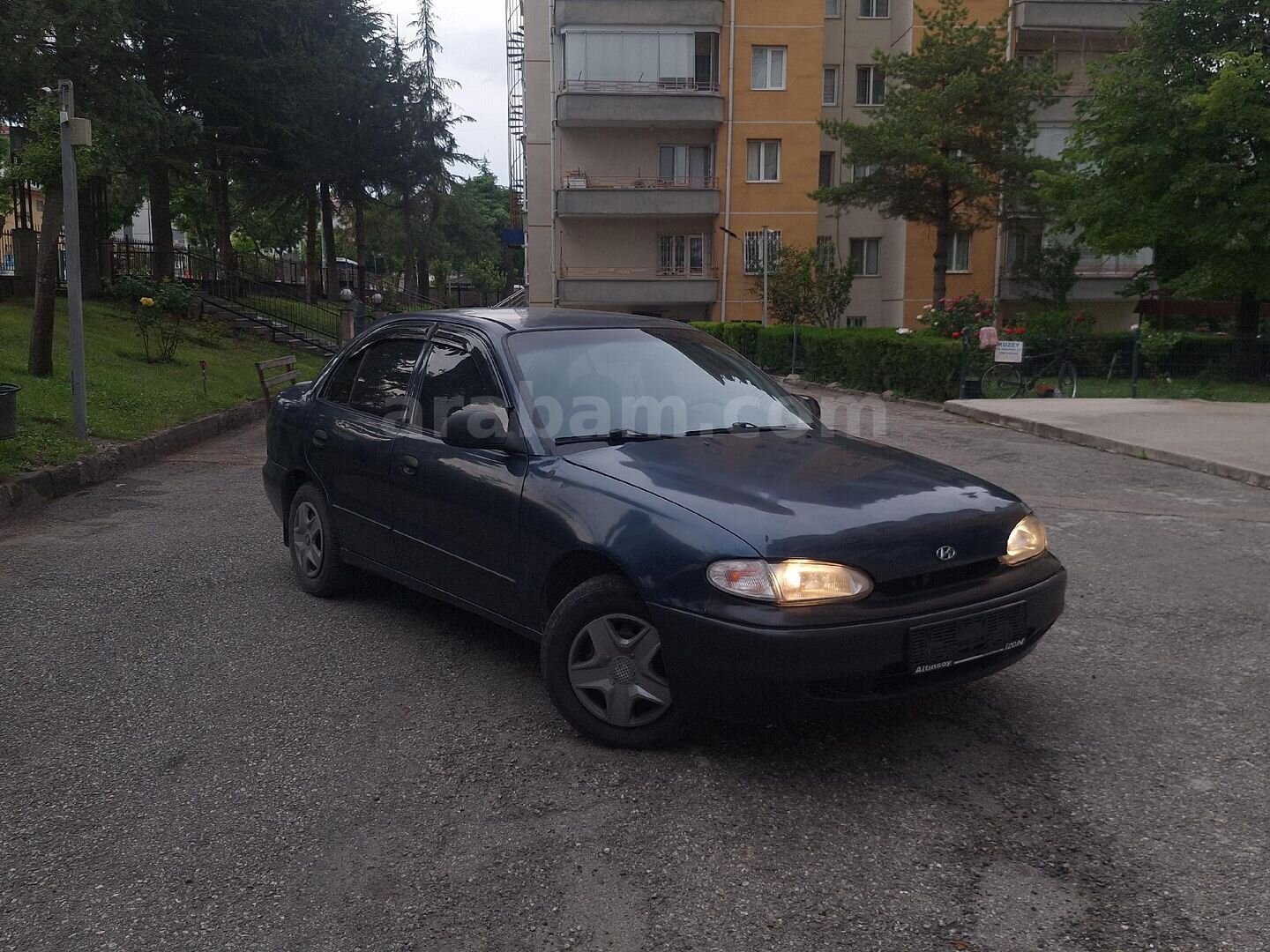 Sahibinden Hyundai Accent 1.3 LS 1997 Model Ankara 248.000 km Mavi (metalik) 5
