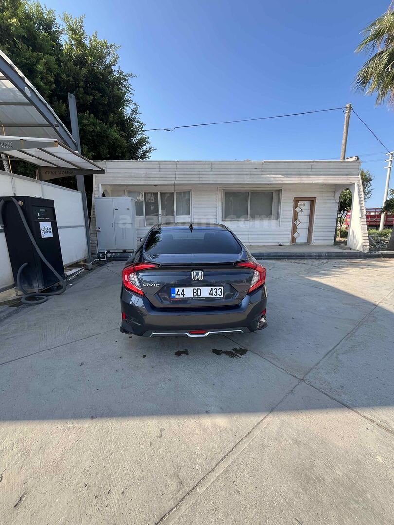 Sahibinden Honda Civic 1.6i VTEC Eco Elegance 2021 Model Mersin 76.000 km Mavi 5