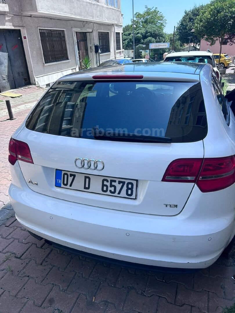 Sahibinden Audi A3 Sportback 1.6 TDI Attraction 2012 Model İstanbul 211.637 km Beyaz 4