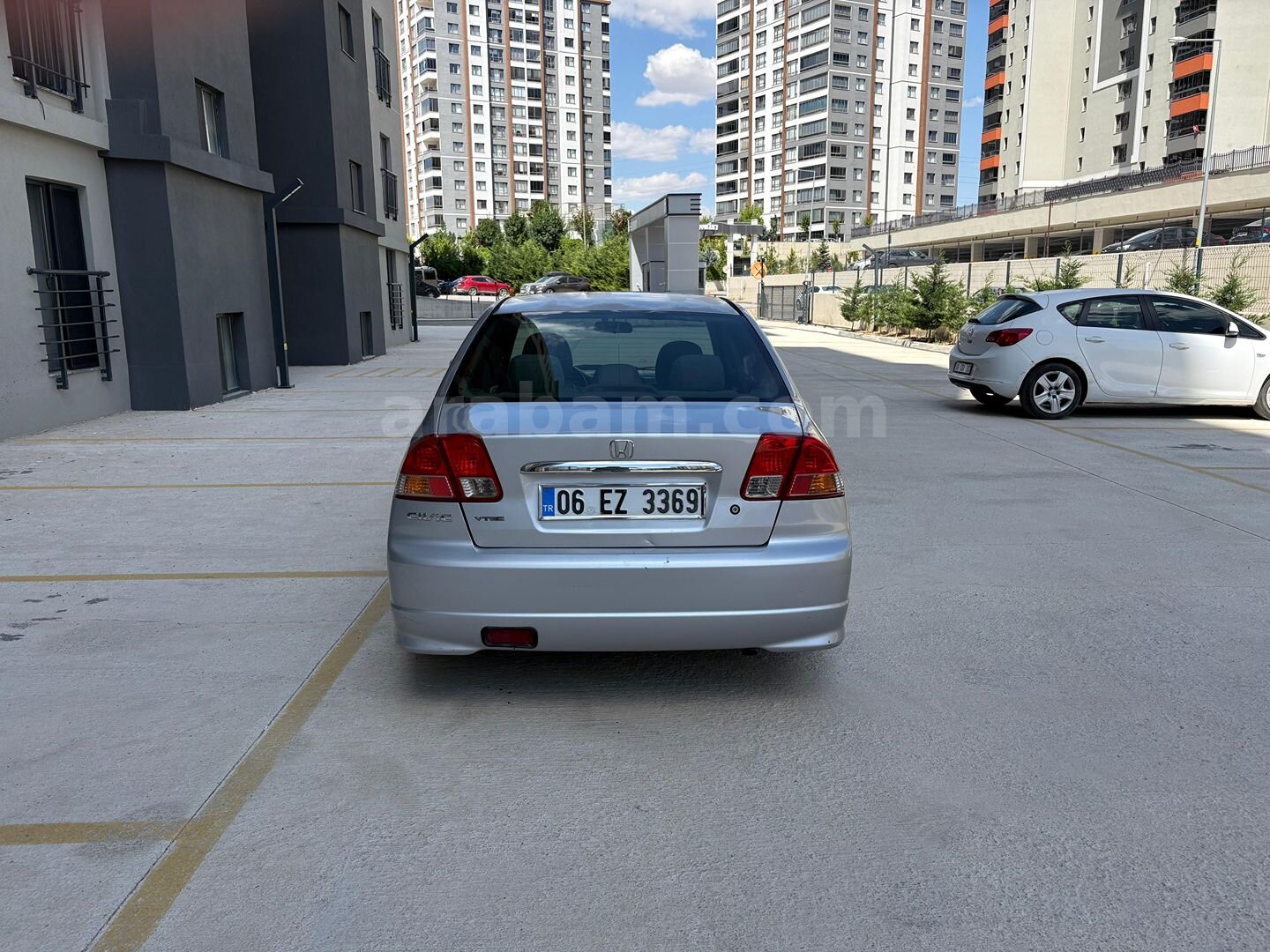 Sahibinden Honda Civic 1.6i VTEC ES 2006 Model Ankara 418.000 km Gri (Gümüş) 3