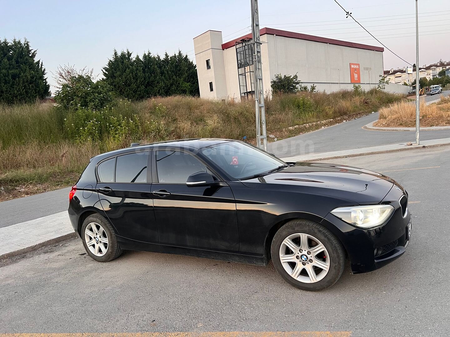 Sahibinden BMW 1 Serisi 116i Comfort 2014 Model Sakarya 162.000 km Siyah 5