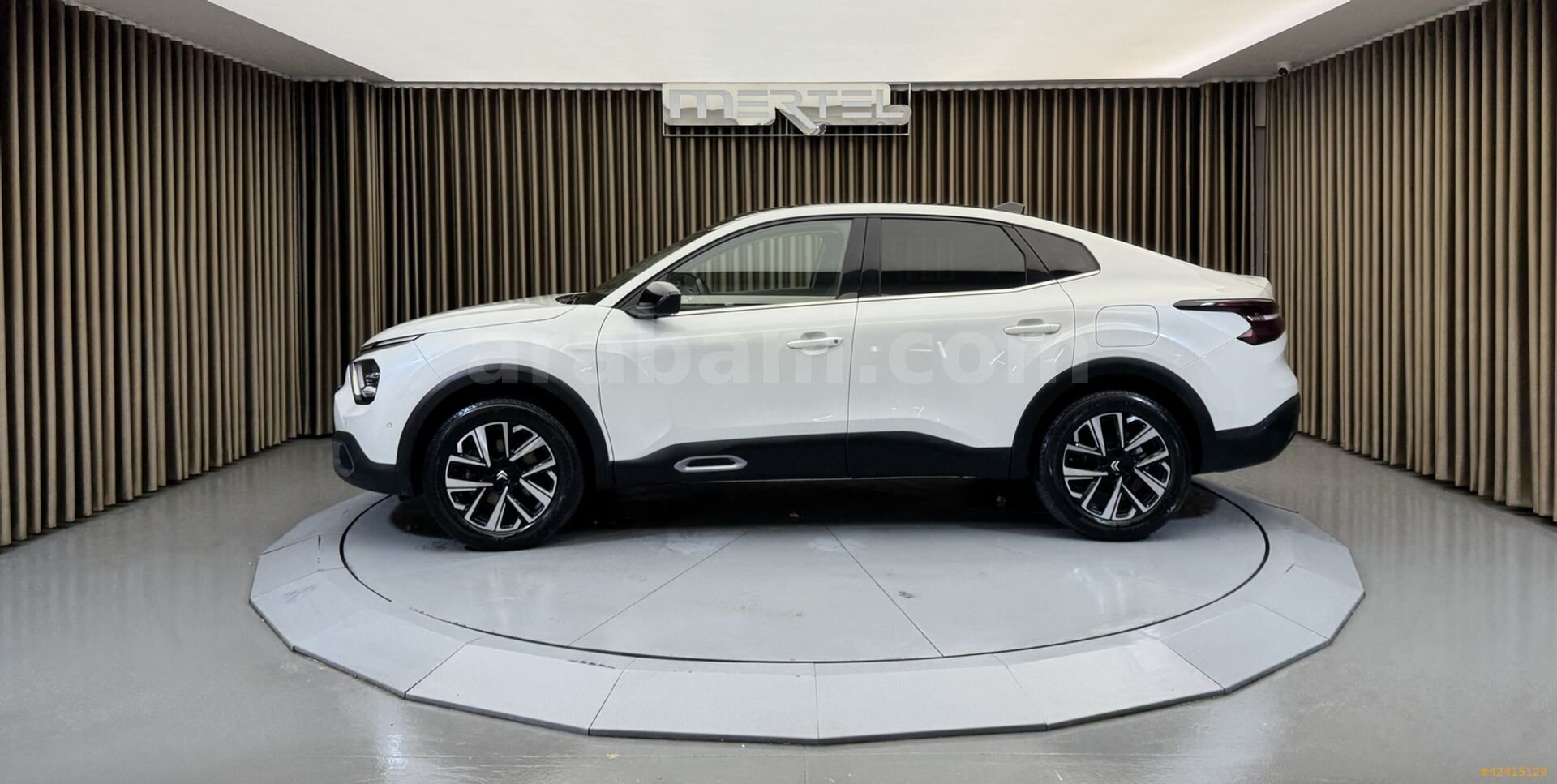 Galeriden Citroen C4 X 1.2 PureTech Shine 2023 Model İzmir 56.157 km Beyaz 4