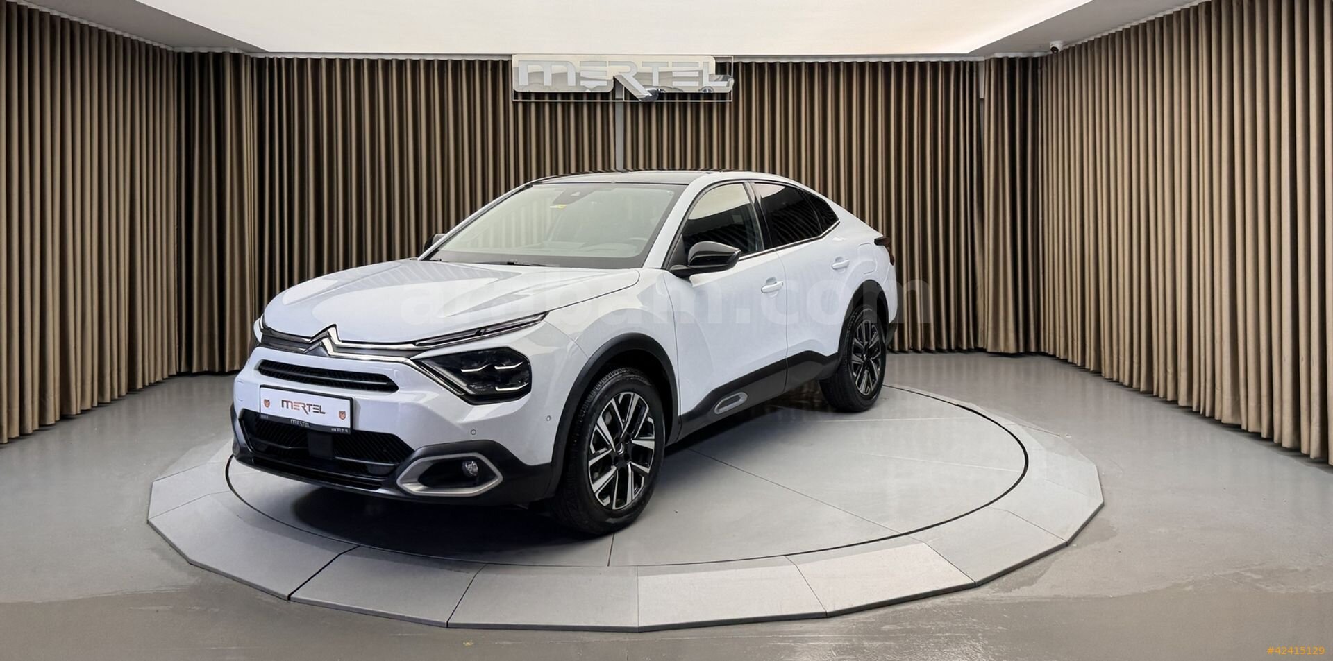 Galeriden Citroen C4 X 1.2 PureTech Shine 2023 Model İzmir 56.157 km Beyaz 1