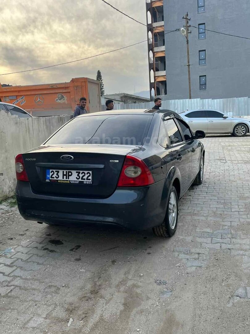 Sahibinden Ford Focus 1.6 TDCi Trend X 2011 Model Hatay 260.000 km Gri (Gümüş) 7