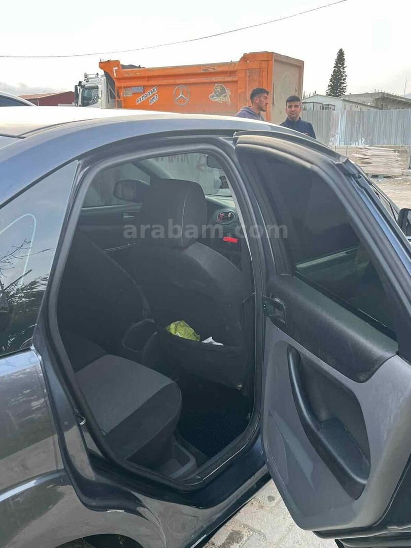 Sahibinden Ford Focus 1.6 TDCi Trend X 2011 Model Hatay 260.000 km Gri (Gümüş) 6