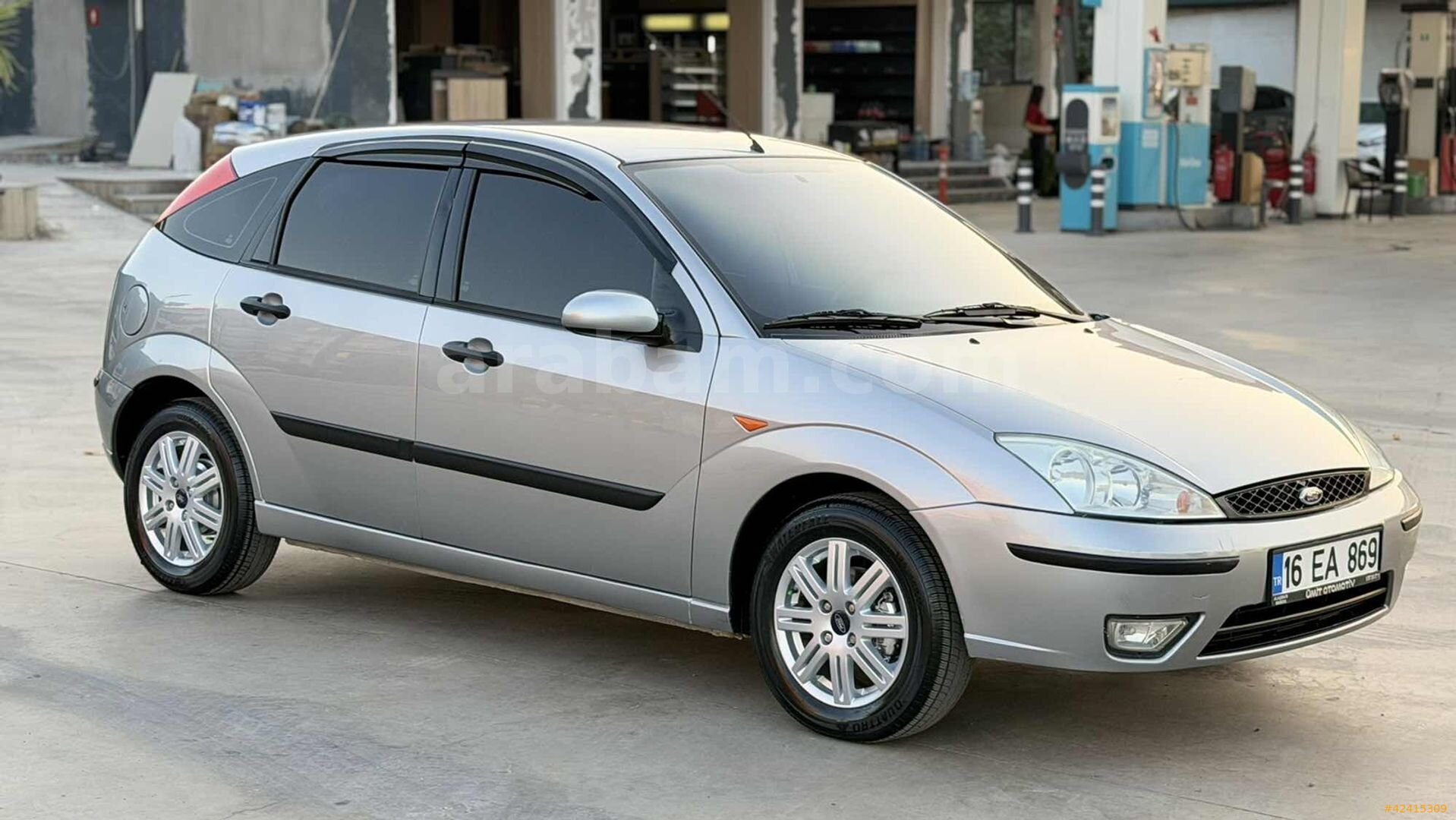 Galeriden Ford Focus 1.6 Collection 2004 Model Manisa 145.000 km Gri 3