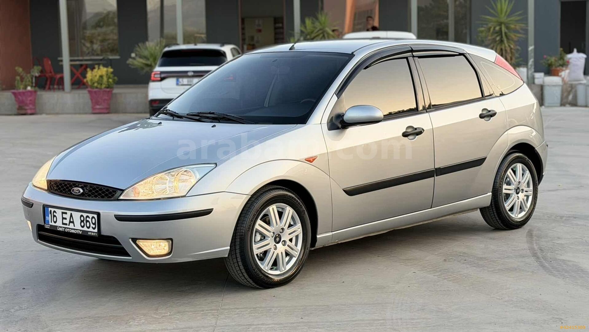 Galeriden Ford Focus 1.6 Collection 2004 Model Manisa 145.000 km Gri 1