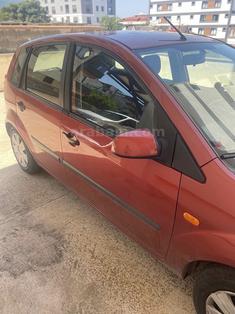 Sahibinden Ford Fiesta 1.6 Comfort 2006 Model İstanbul 172.000 km Kırmızı 6