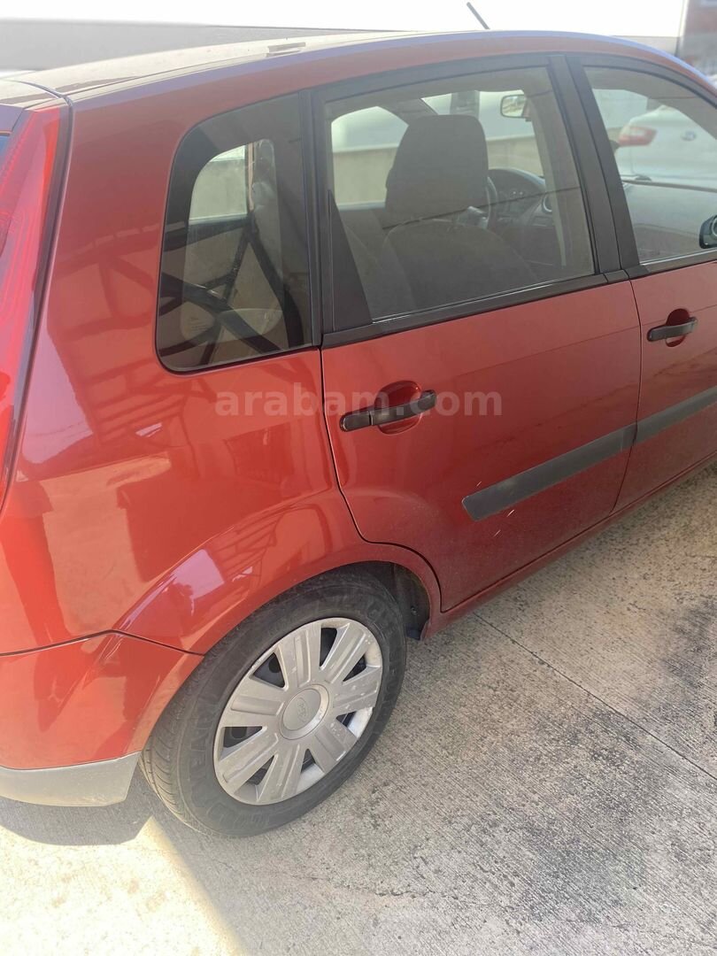 Sahibinden Ford Fiesta 1.6 Comfort 2006 Model İstanbul 172.000 km Kırmızı 5