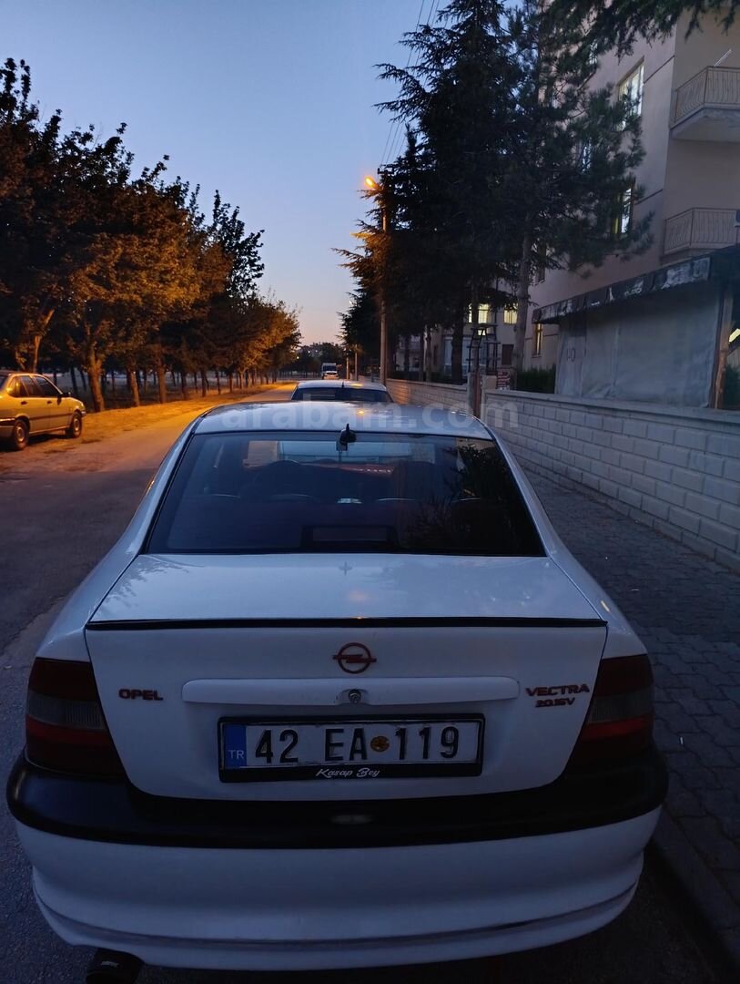 Sahibinden Opel Vectra 2.0 GLS 1997 Model Konya 274.000 km Beyaz 4