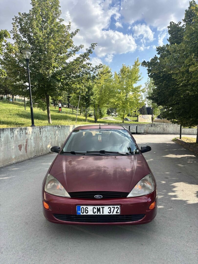 Sahibinden Ford Focus 1.6 Ambiente 2000 Model Ankara 295.000 km Bordo 5