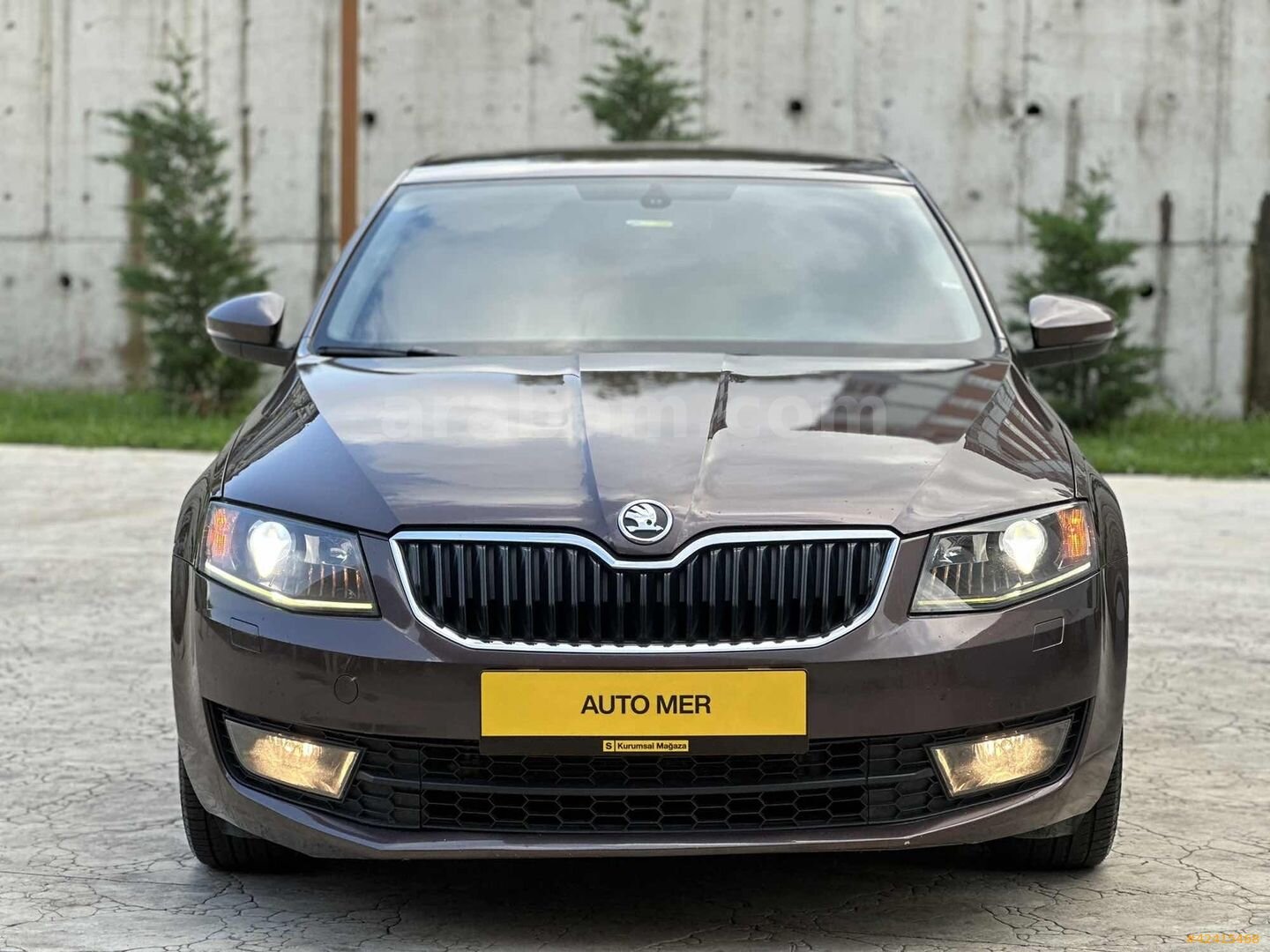 Galeriden Skoda Octavia 1.6 TDI Elegance CR 2013 Model Ordu 205.000 km Kahverengi 2