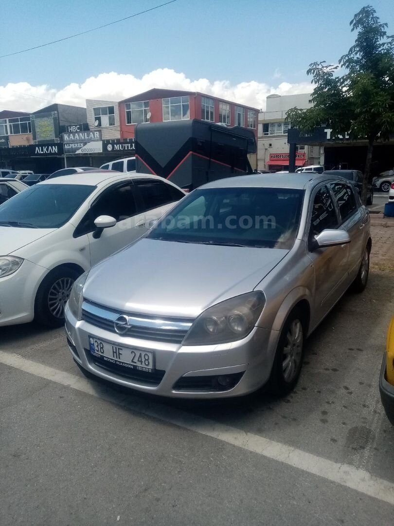 Galeriden Opel Astra 1.6 Enjoy 2004 Model Kayseri 365.000 km Gri (Gümüş) 1