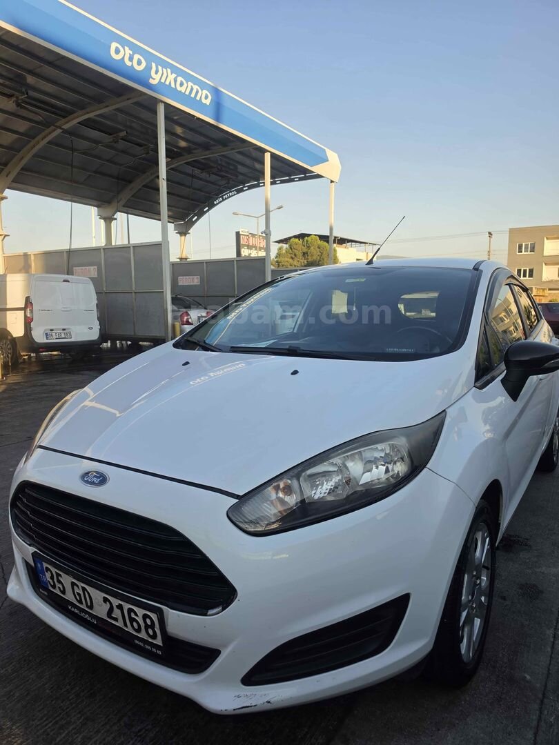Sahibinden Ford Fiesta 1.5 TDCi Trend X 2016 Model Aydın 136.000 km Beyaz 3
