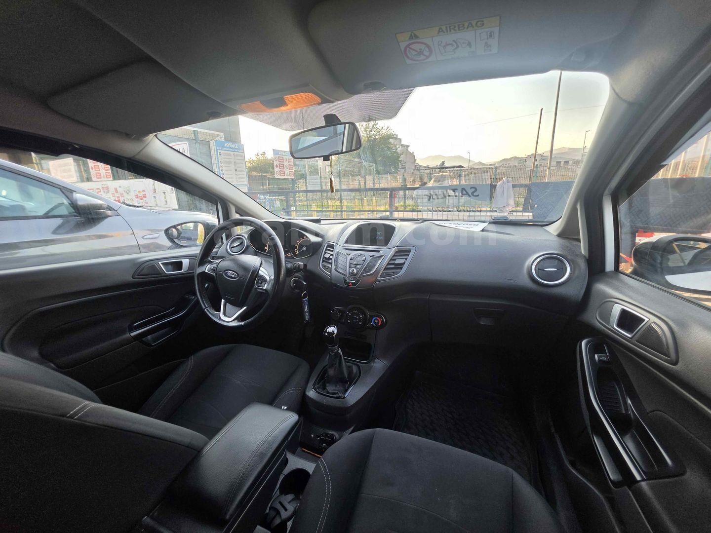 Sahibinden Ford Fiesta 1.5 TDCi Trend X 2016 Model Aydın 136.000 km Beyaz 7
