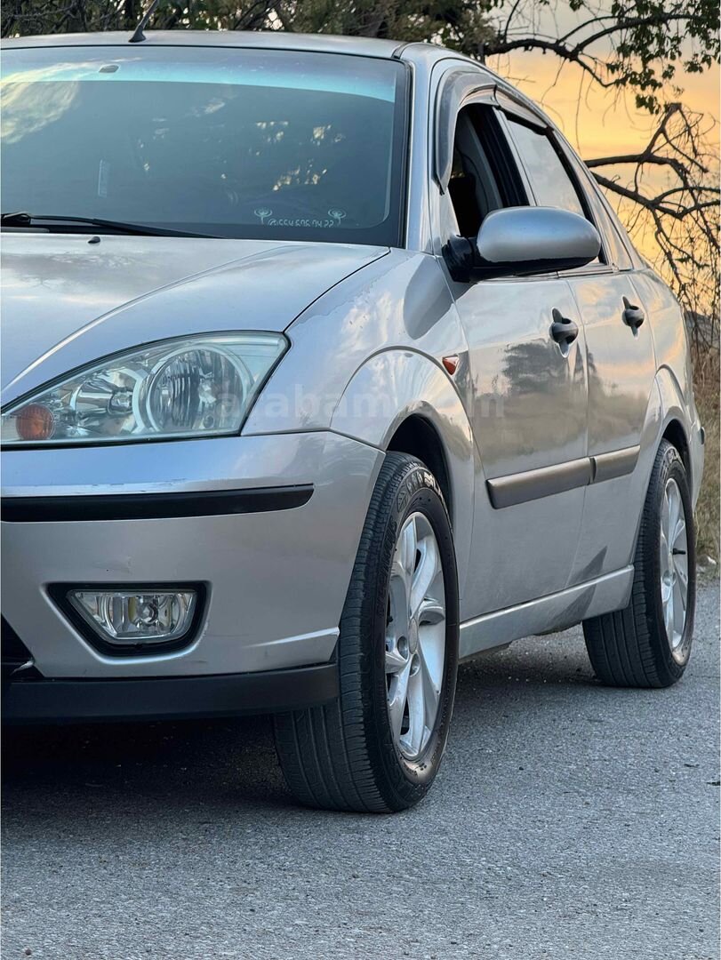 Sahibinden Ford Focus 1.6 Comfort 2004 Model Ankara 251.000 km Gri (Gümüş) 1