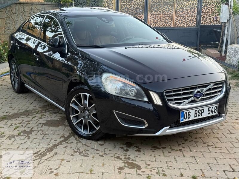 Galeriden Volvo S60 2.0 D Advance 2011 Model Ankara 208.000 km Siyah