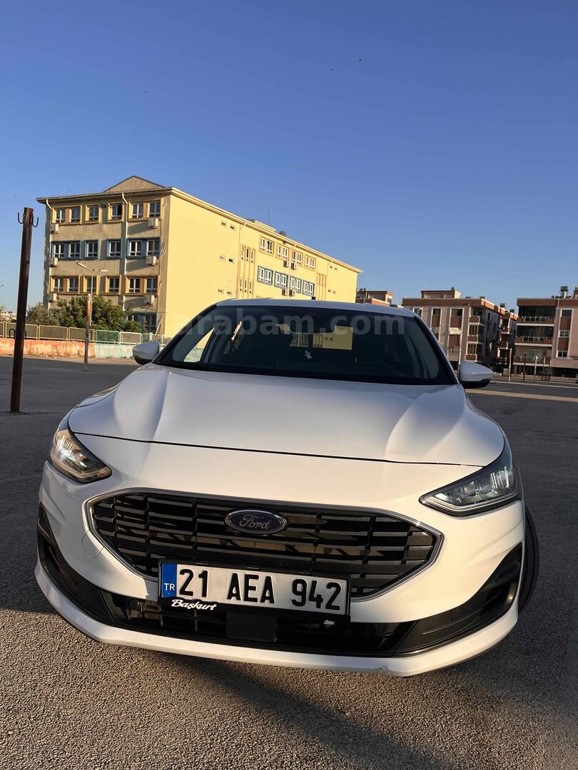 Sahibinden Ford Focus 1.0 EcoBoost Titanium Stil 2023 Model Adana 90.000 km Beyaz 7