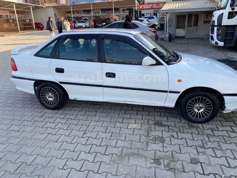 Sahibinden Opel Astra 1.4 GL 2001 Model Bursa 340.000 km Beyaz