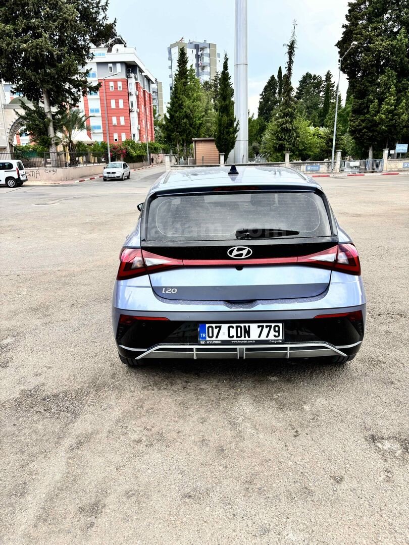 Sahibinden Hyundai i20 1.0 T-GDI Style 2025 Model Antalya 12.000 km Mavi (metalik) 4
